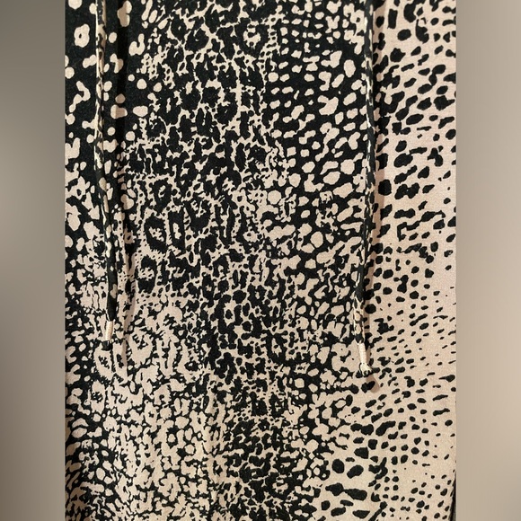 Anthropologie Maeve Jacquin Peasant Tan & Black Print Ruffle Blouse Size M EUC - Picture 7 of 11